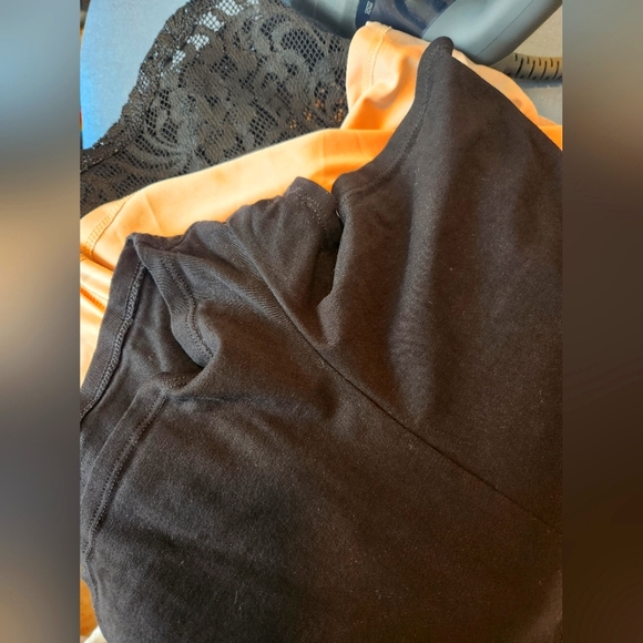 Express black lace dress w/ lining, v-neck lined shorts Revenge Dress Si… - Picture 7 of 12